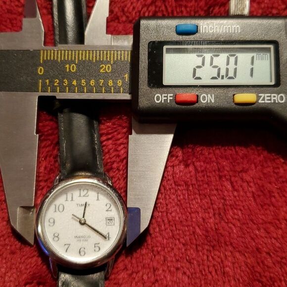 Timex Indiglo Silvertone Case Date Window Black Leather Band Ladies‎ Watch - Picture 6 of 8